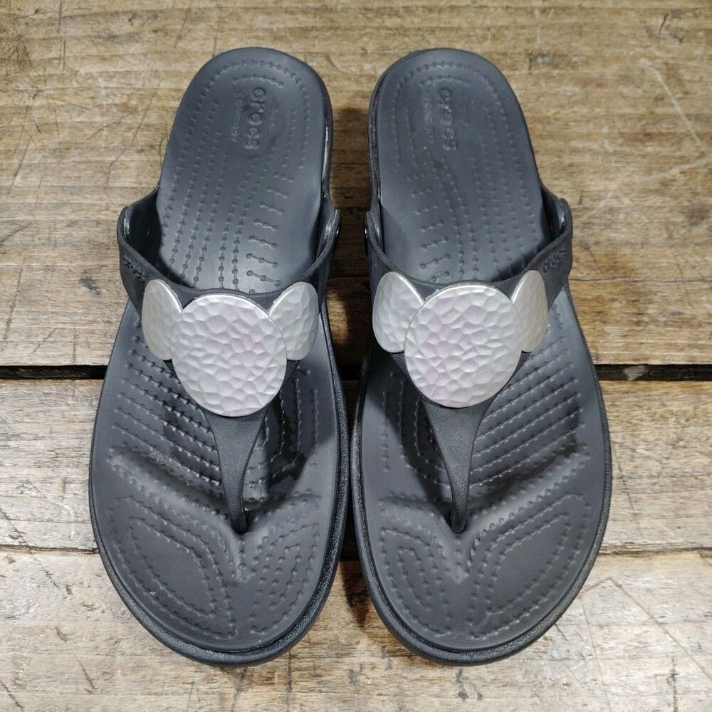 Crocs Sanrah Thong Wedge Heel Sandals Womens Size 7 Black Silver Slip On Shoes